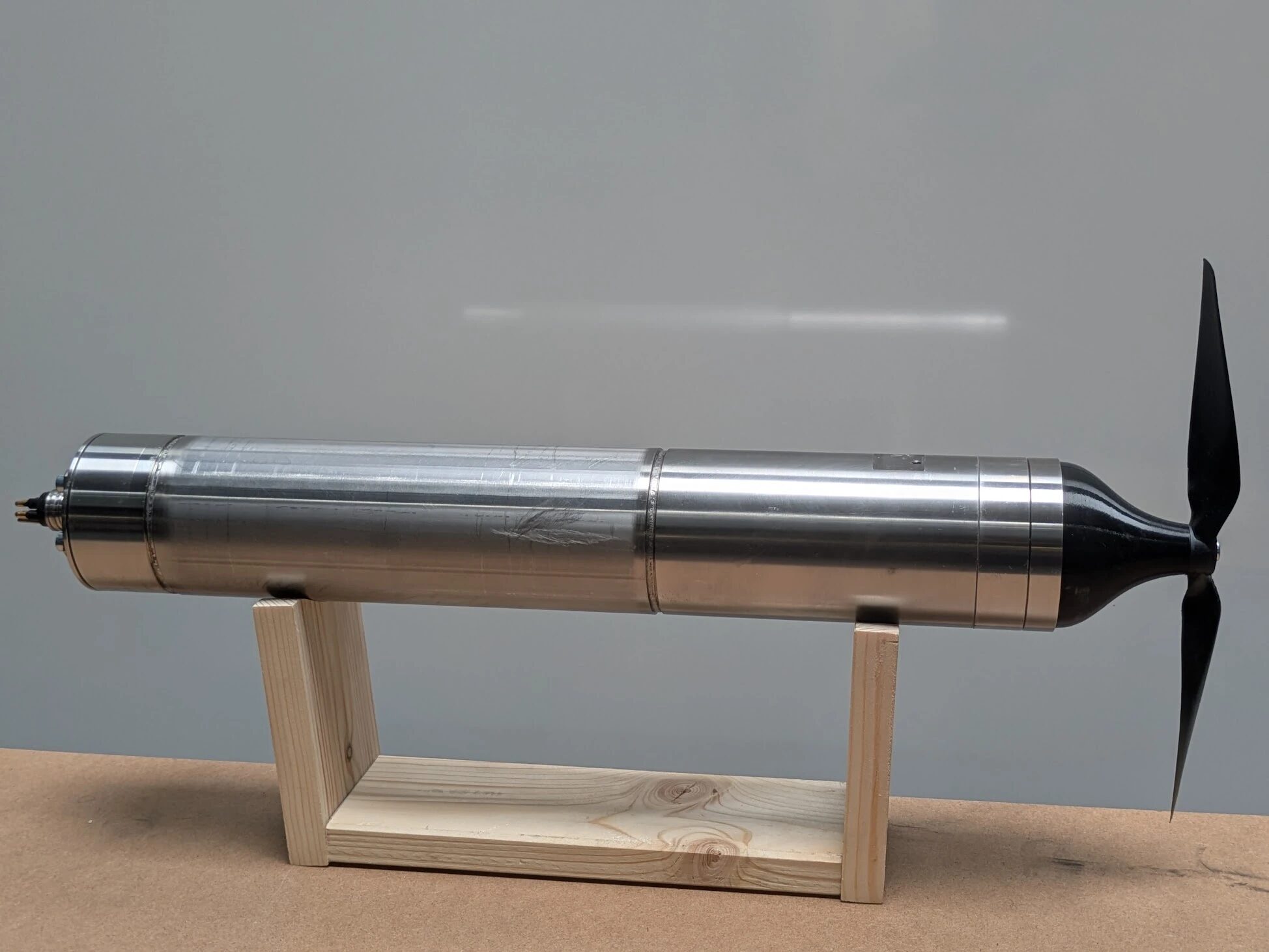 Side view of the assembled thruster